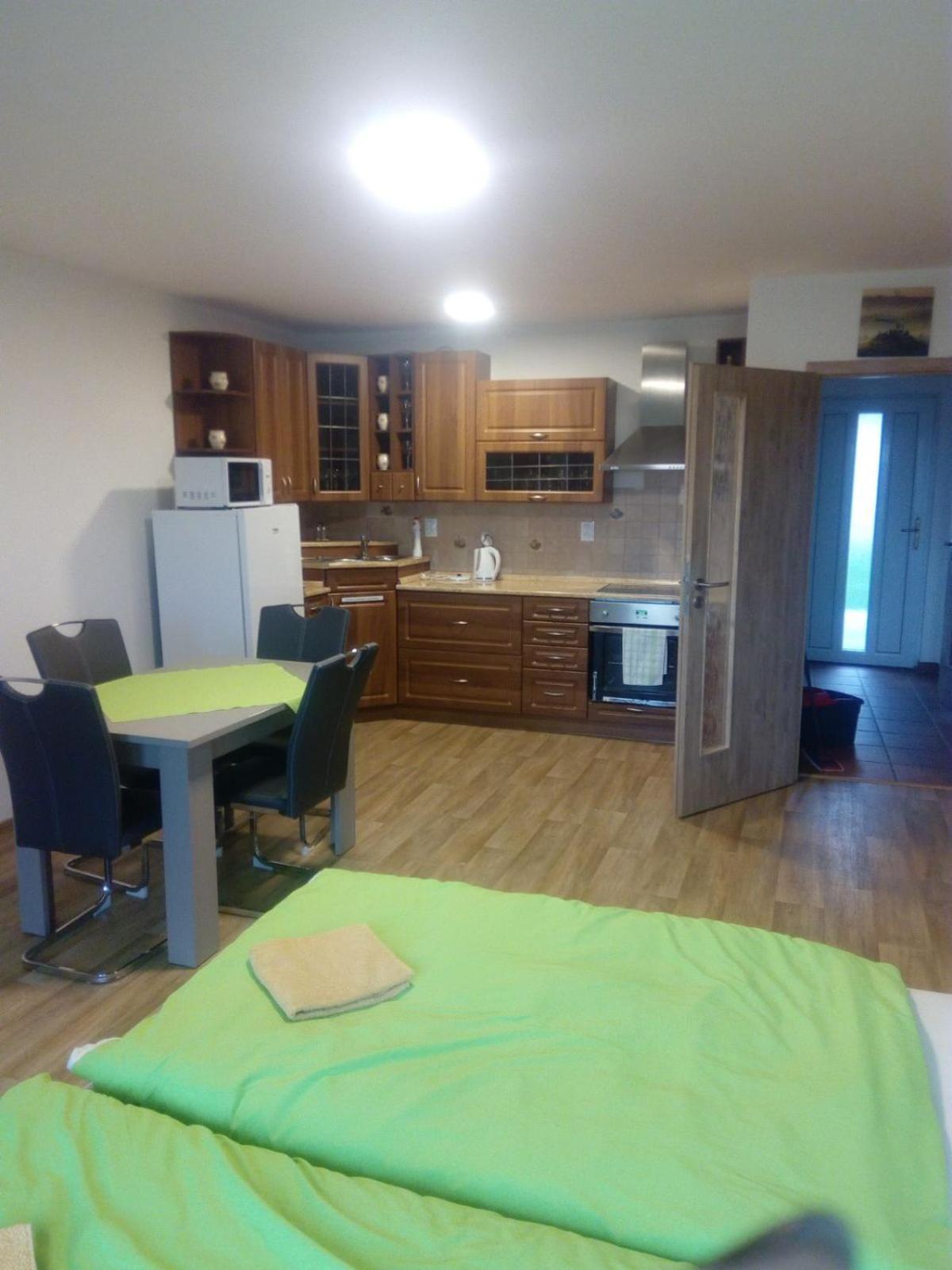 Apartman Pritluky - Zdenek Bukovsky Exteriér fotografie